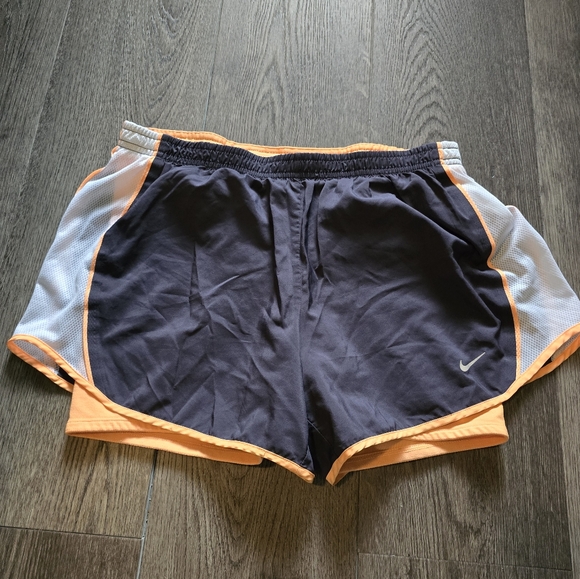 Bundle Running Shorts - Picture 3 of 5